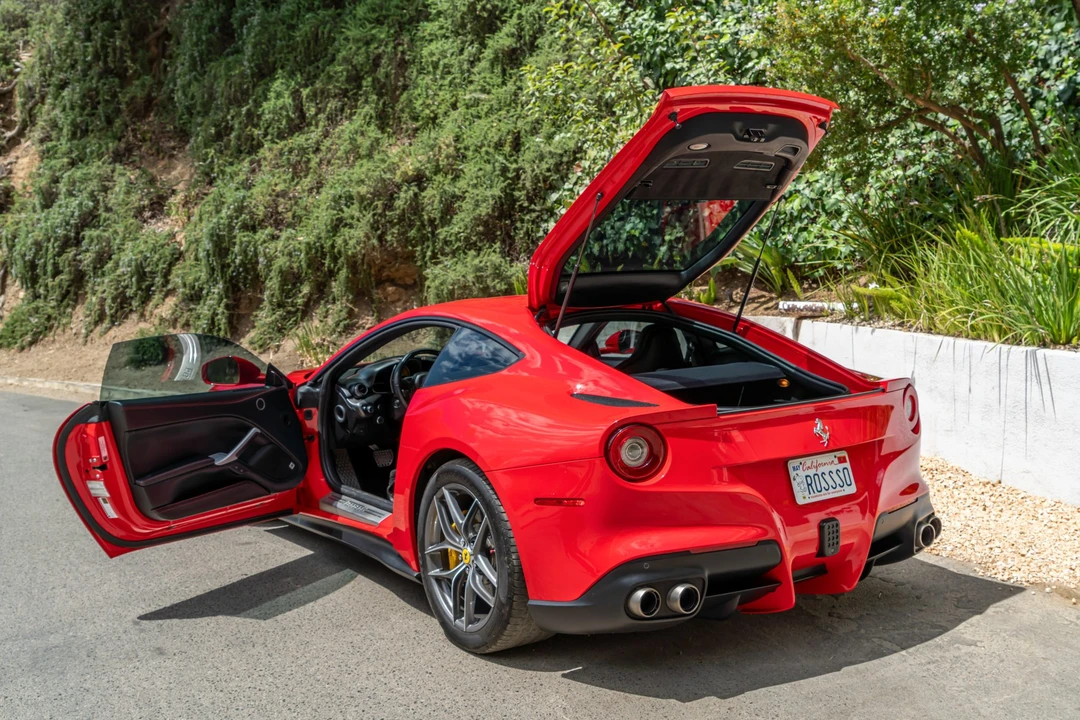 2014 Ferrari F12berlinetta - Image 16 of 31