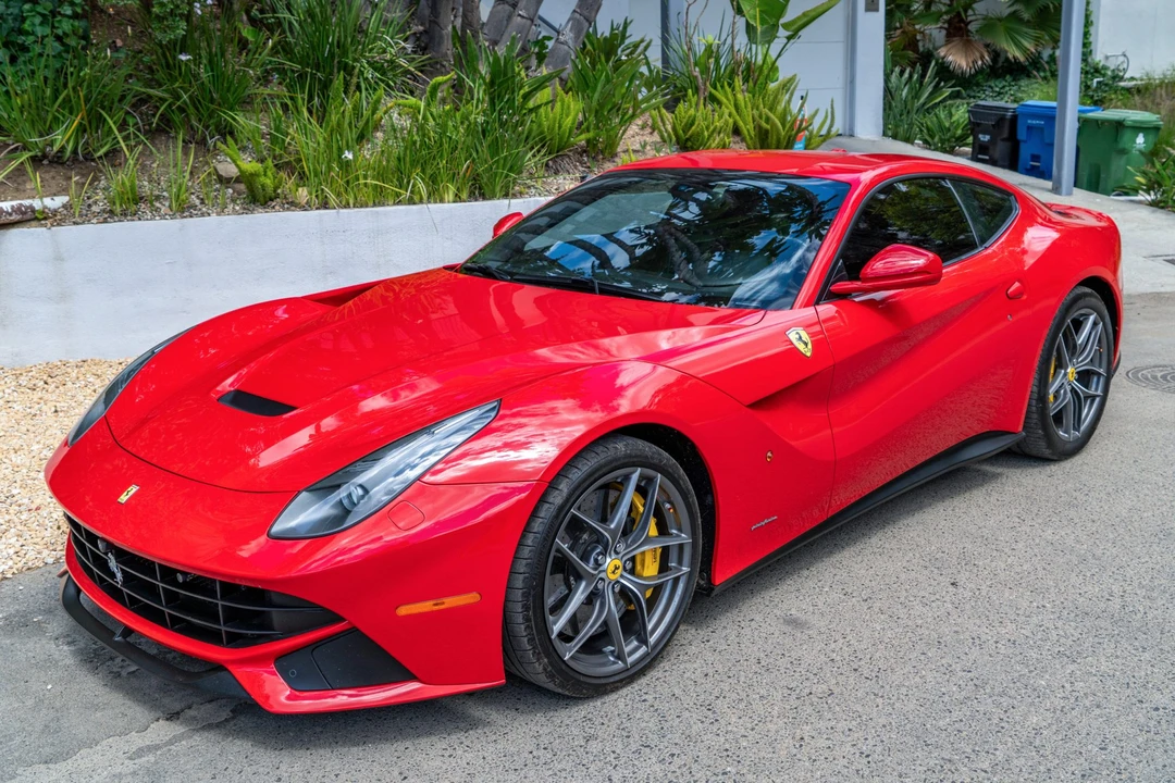 2014 Ferrari F12berlinetta - Image 2 of 31