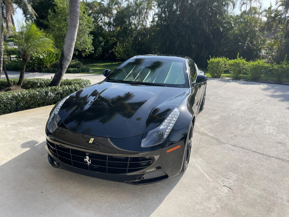2014 Ferrari FF - Image 5 of 31