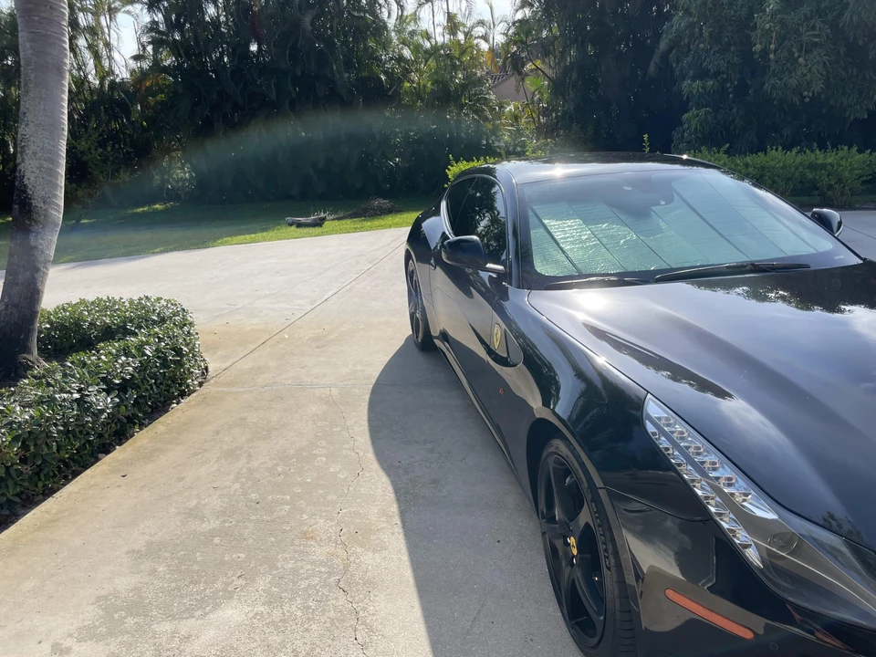 2014 Ferrari FF - Image 25 of 31