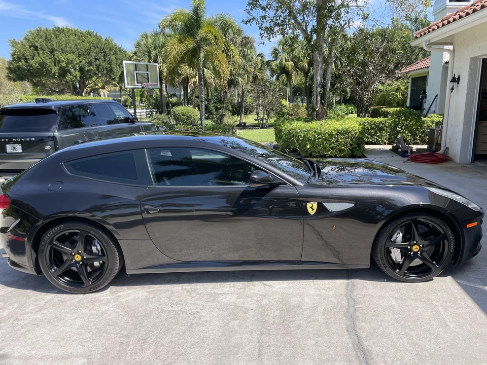 2014 Ferrari FF - Image 9 of 31