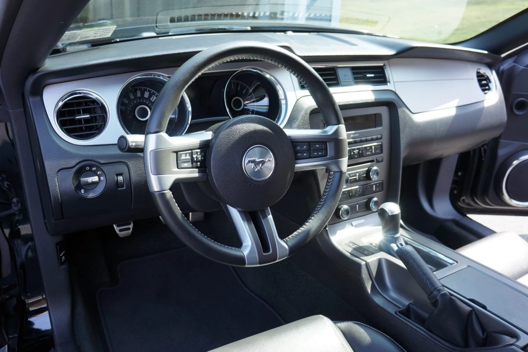 2014 Ford S197 Mustang - Image 5 of 8