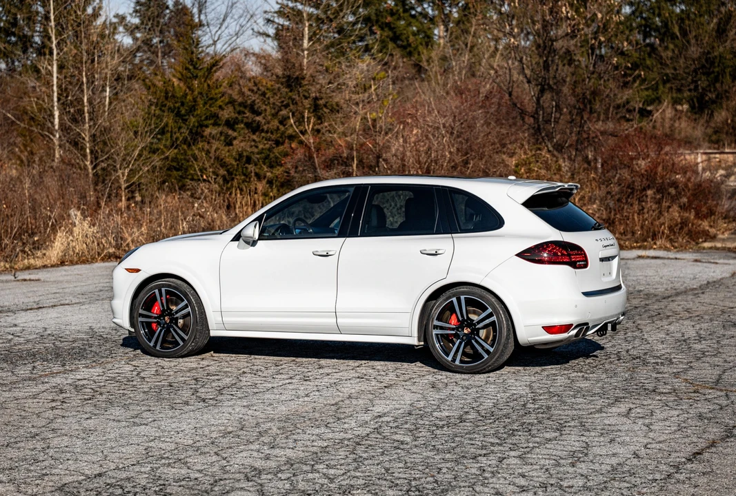 2014 Porsche 958 Cayenne Turbo - Image 12 of 31