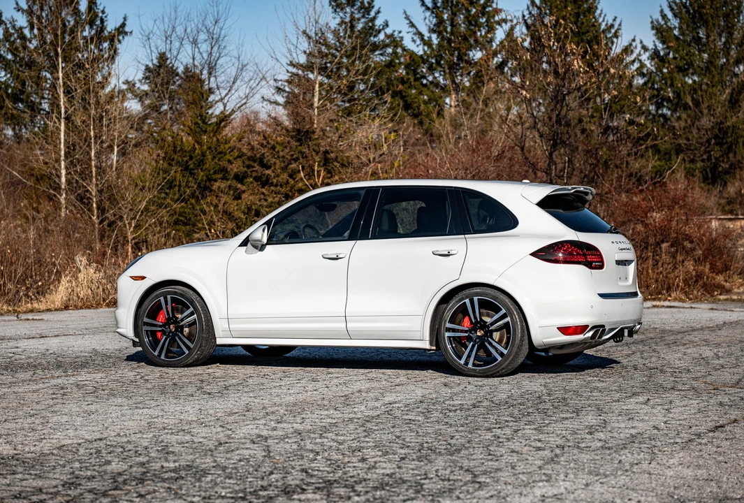 2014 Porsche 958 Cayenne Turbo - Image 13 of 31