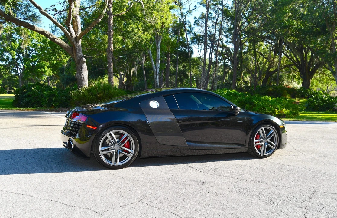 2015 Audi 42 R8 - Image 13 of 31