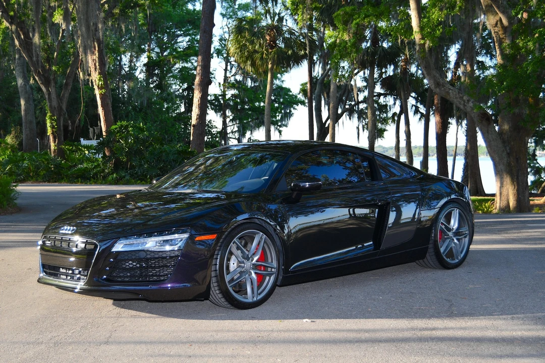 2015 Audi 42 R8 - Image 2 of 31