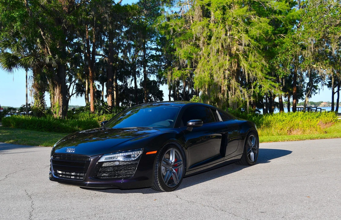 2015 Audi 42 R8 - Image 3 of 31