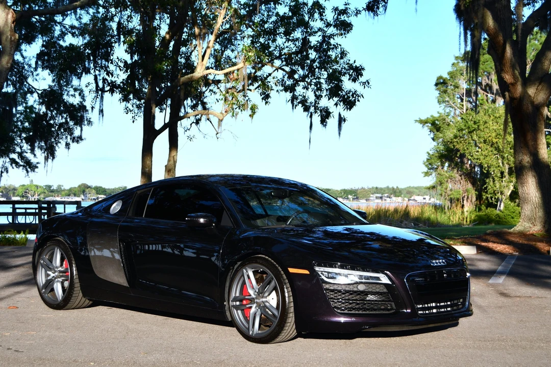 2015 Audi 42 R8 - Image 8 of 31