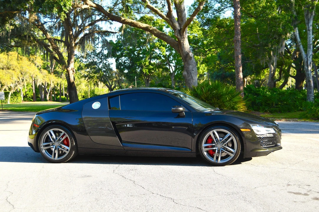 2015 Audi 42 R8 - Image 11 of 31