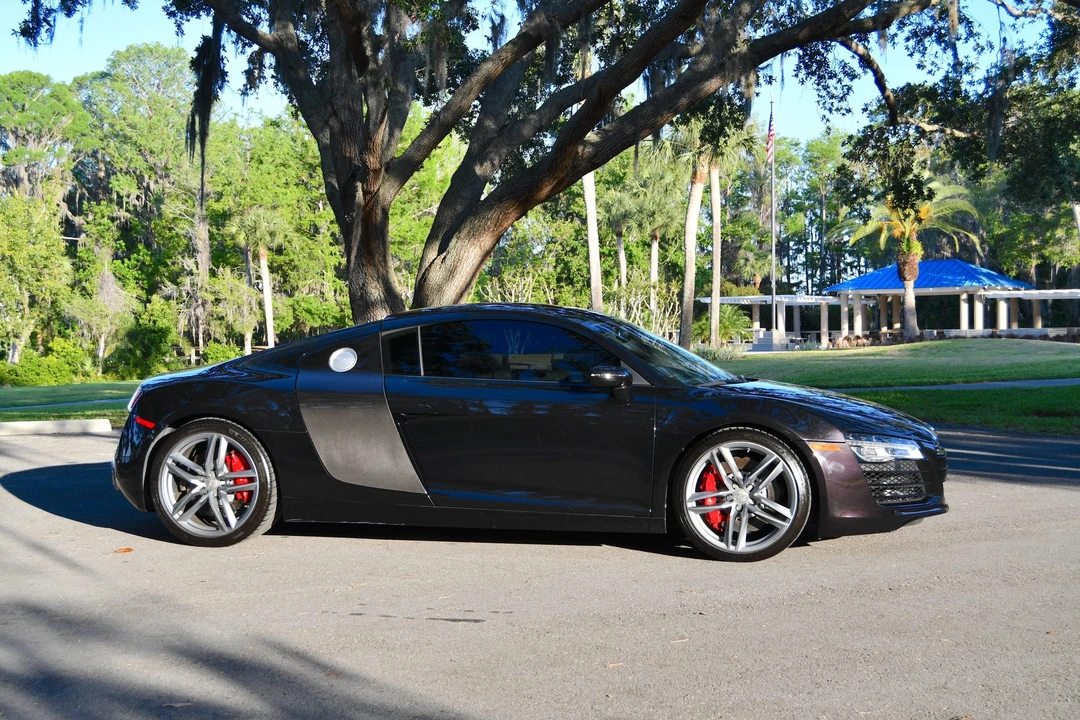 2015 Audi 42 R8 - Image 10 of 31