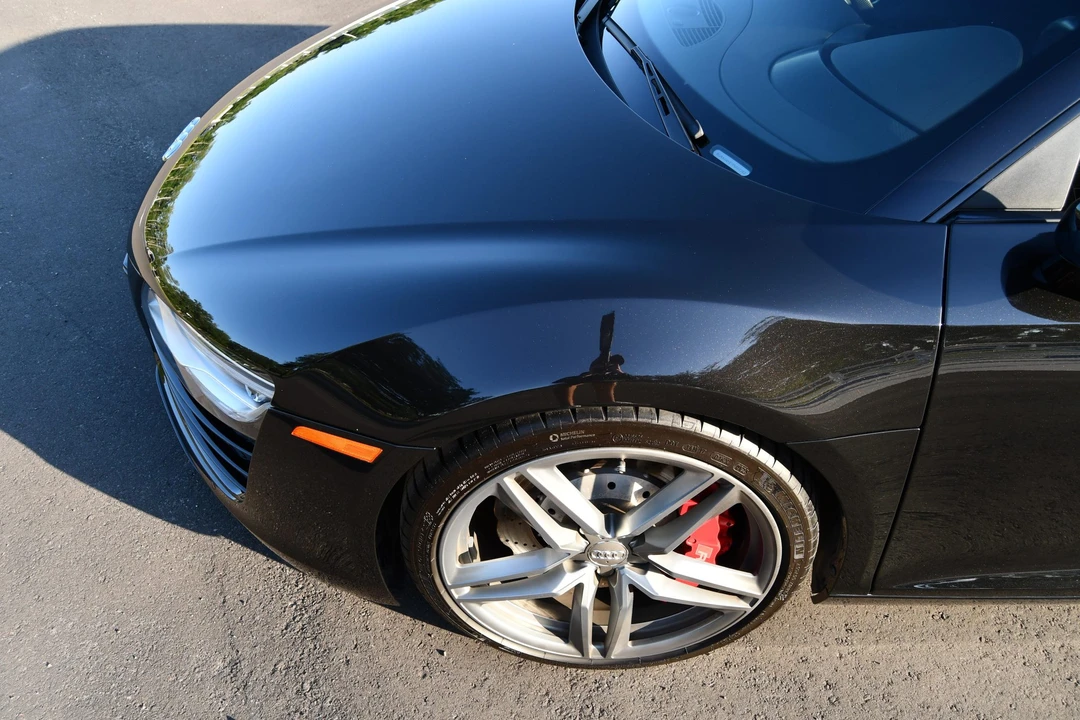 2015 Audi 42 R8 - Image 25 of 31