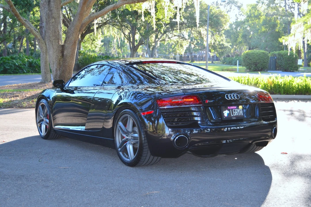 2015 Audi 42 R8 - Image 18 of 31