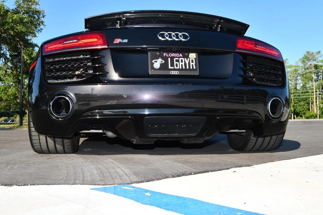 2015 Audi 42 R8 - Image 17 of 31