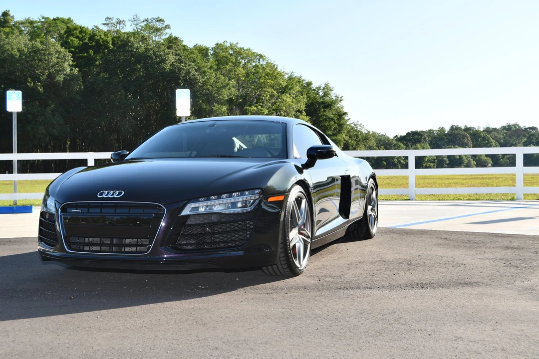 2015 Audi 42 R8 - Image 4 of 31
