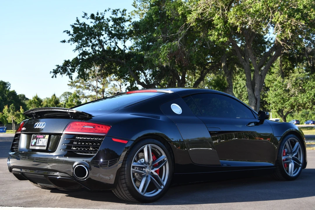 2015 Audi 42 R8 - Image 14 of 31