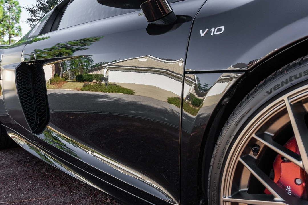 2015 Audi 42 R8 - Image 30 of 31
