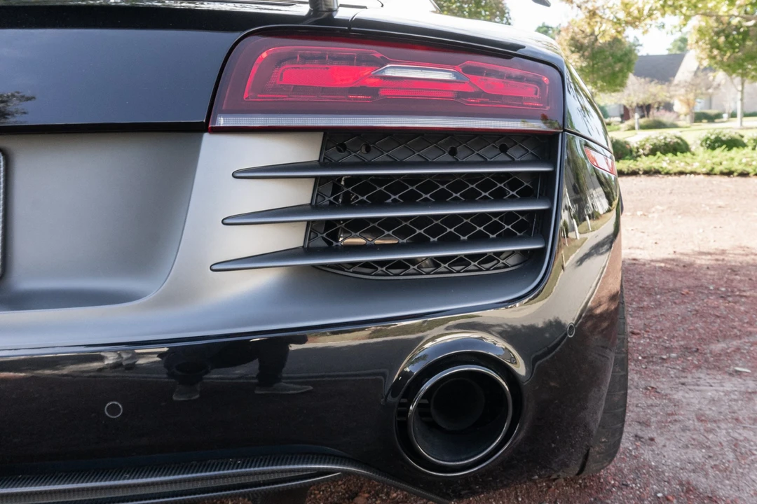 2015 Audi 42 R8 - Image 13 of 31