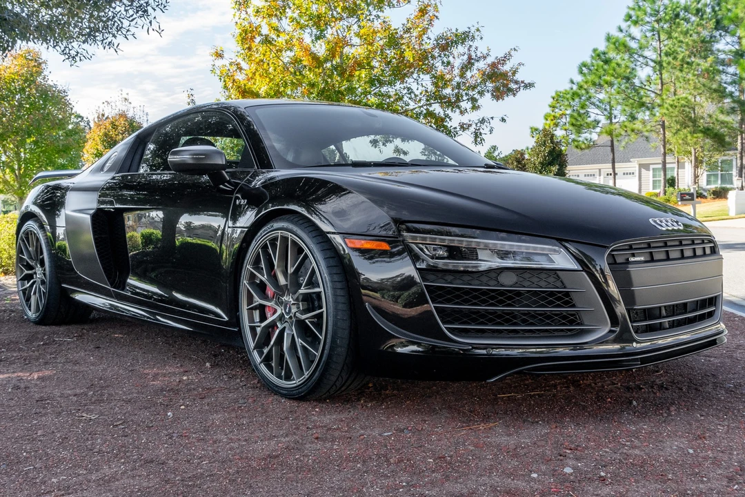 2015 Audi 42 R8 - Image 7 of 31