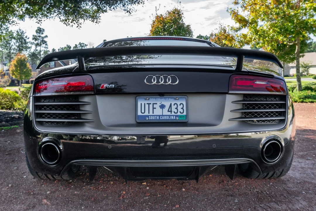 2015 Audi 42 R8 - Image 4 of 31