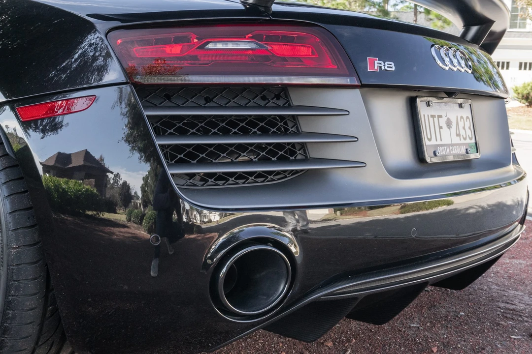 2015 Audi 42 R8 - Image 15 of 31