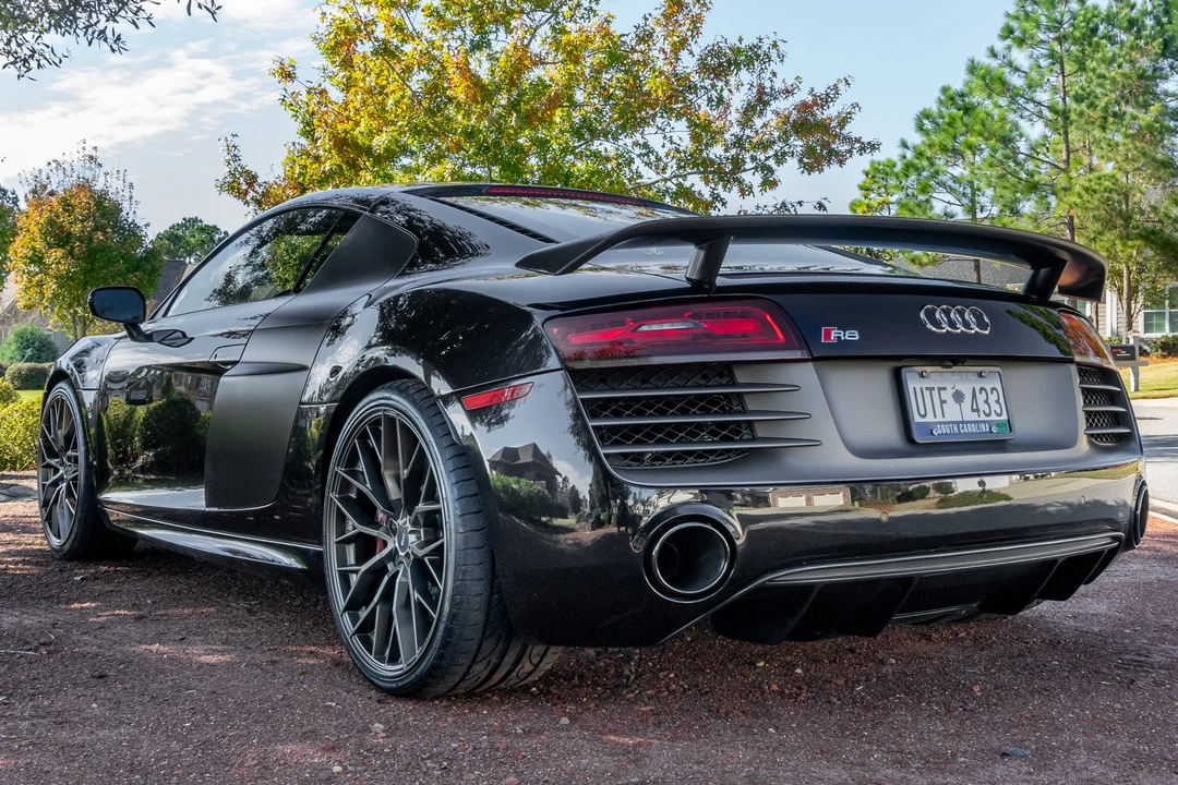 2015 Audi 42 R8 - Image 3 of 31