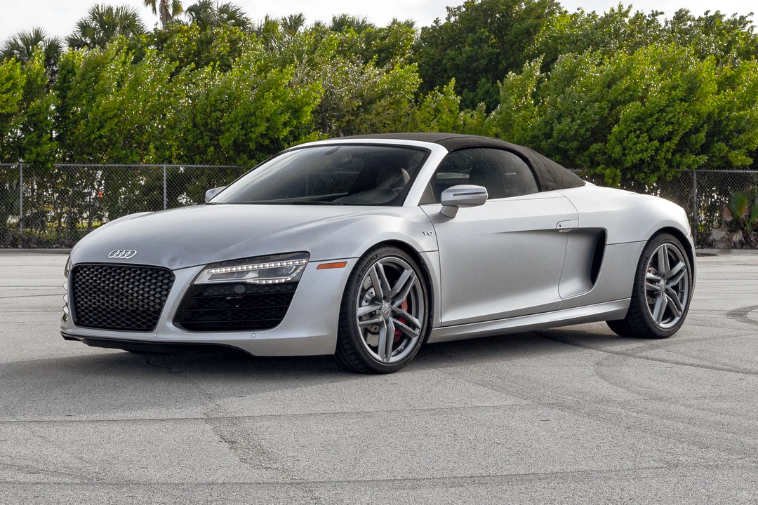 2015 Audi 42 R8 - Image 2 of 31