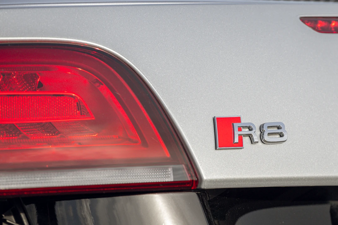 2015 Audi 42 R8 - Image 21 of 31
