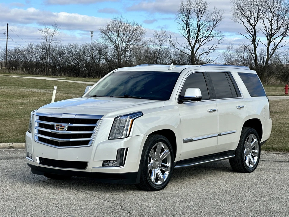 2015 Cadillac Escalade 4th Gen - Image 5 of 31