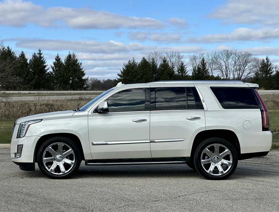 2015 Cadillac Escalade 4th Gen - Image 8 of 31