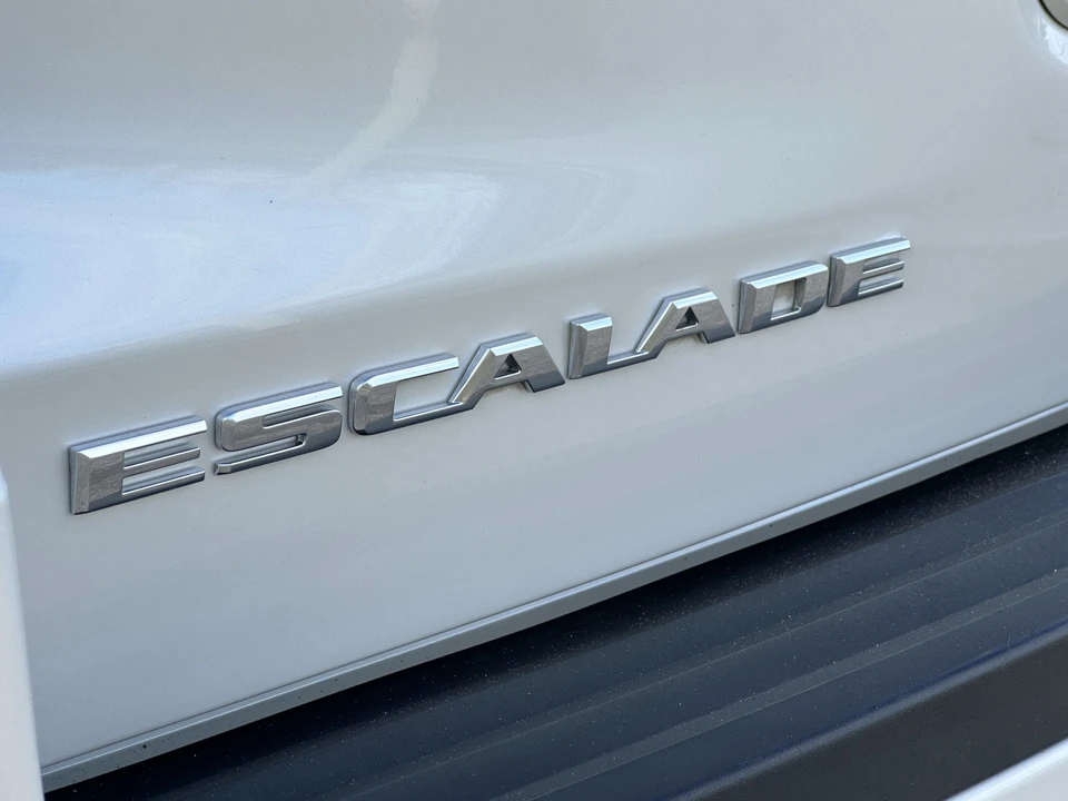 2015 Cadillac Escalade 4th Gen - Image 29 of 31