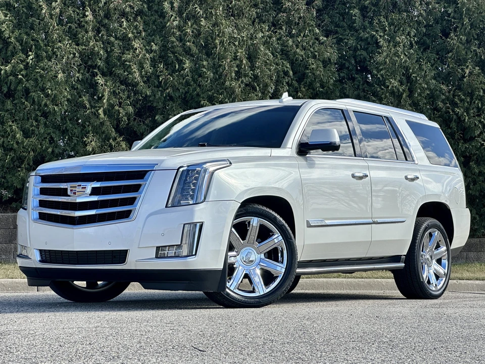 2015 Cadillac Escalade 4th Gen - Image 3 of 31