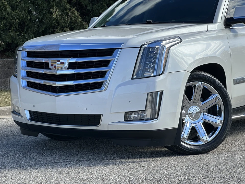 2015 Cadillac Escalade 4th Gen - Image 15 of 31