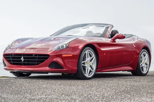 2015 Ferrari California T - Image 2 of 31