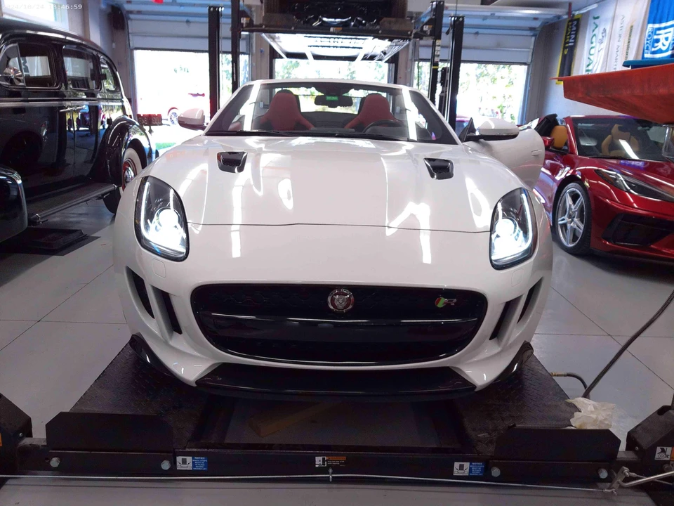 2016 Jaguar F-Type R 1st Gen - Image 26 of 31