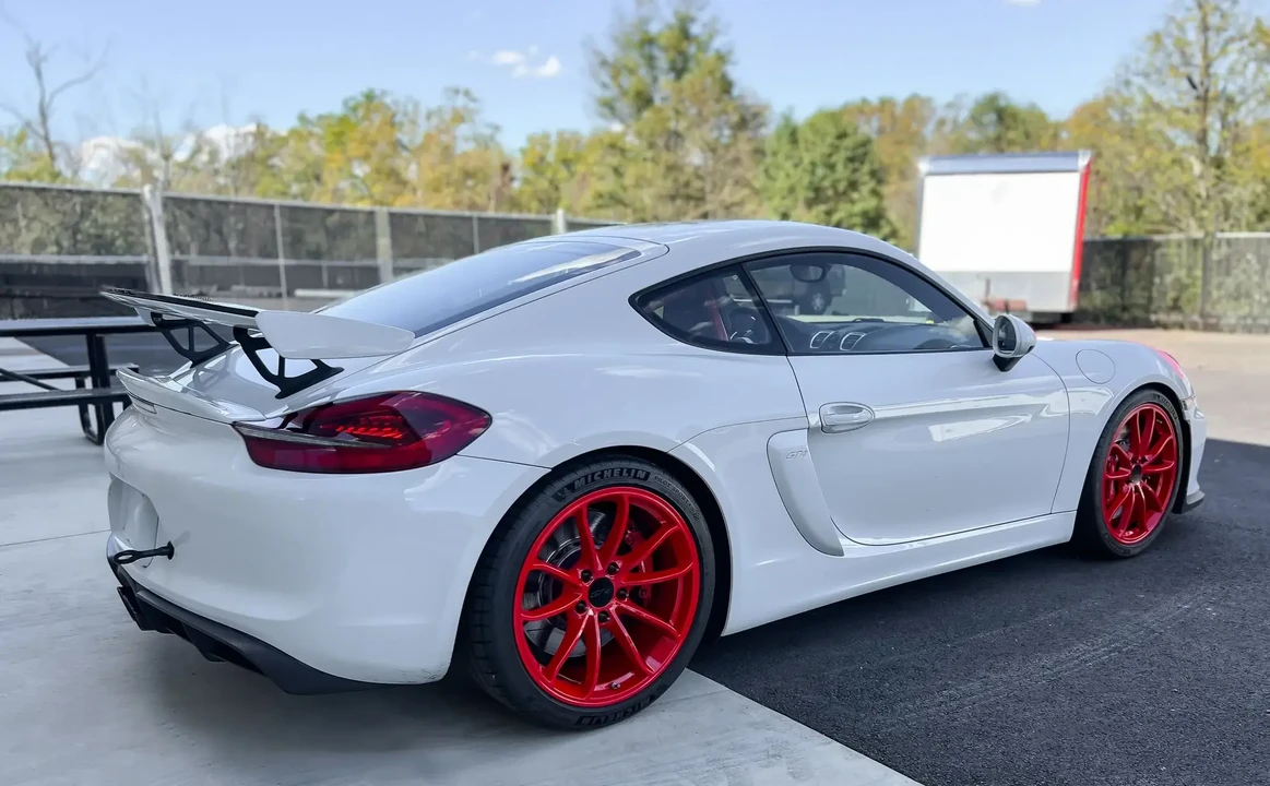 2016 Porsche 981 Cayman GT4 - Image 6 of 6