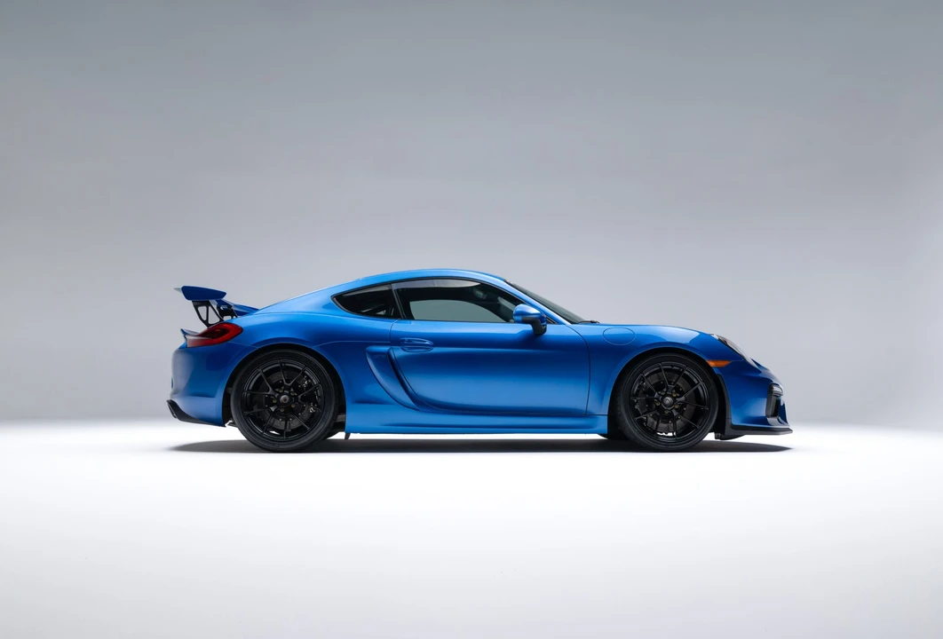 2016 Porsche 981 Cayman GT4 - Image 9 of 31
