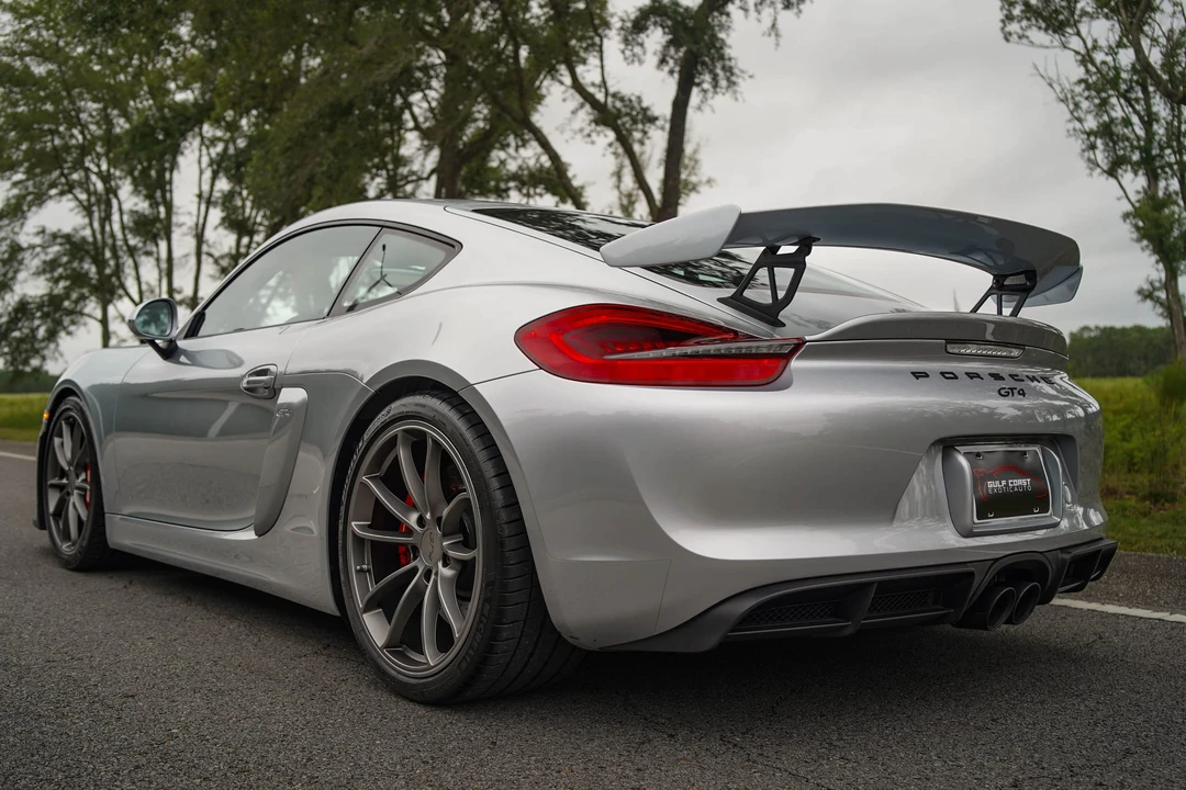2016 Porsche 981 Cayman GT4 - Image 27 of 31