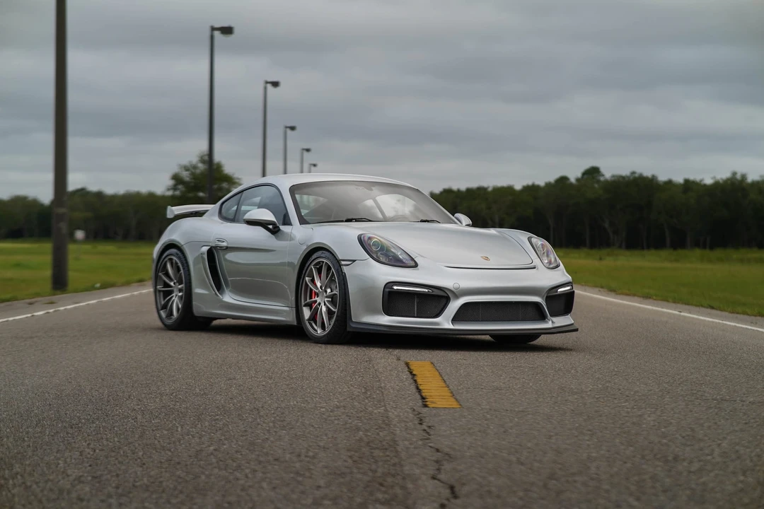 2016 Porsche 981 Cayman GT4 - Image 13 of 31