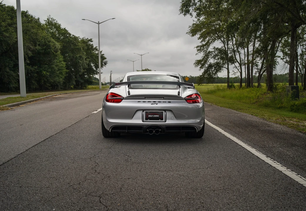 2016 Porsche 981 Cayman GT4 - Image 23 of 31
