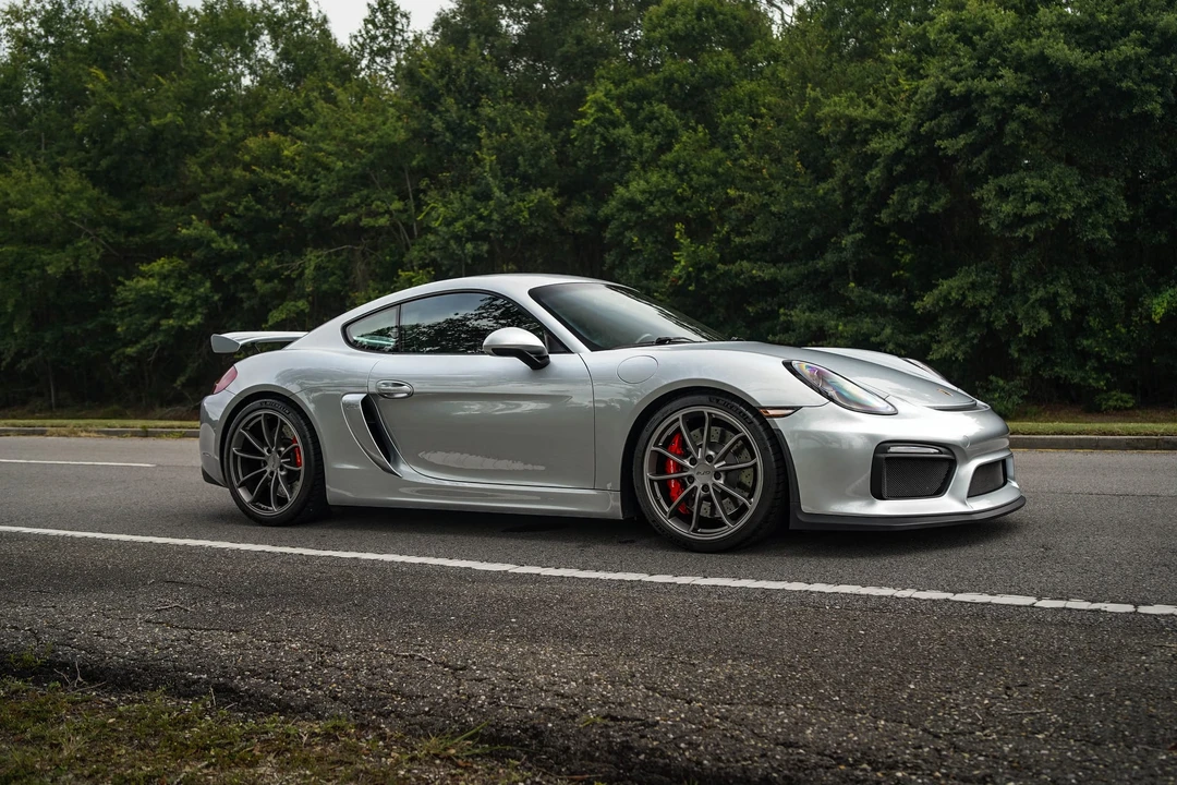2016 Porsche 981 Cayman GT4 - Image 17 of 31