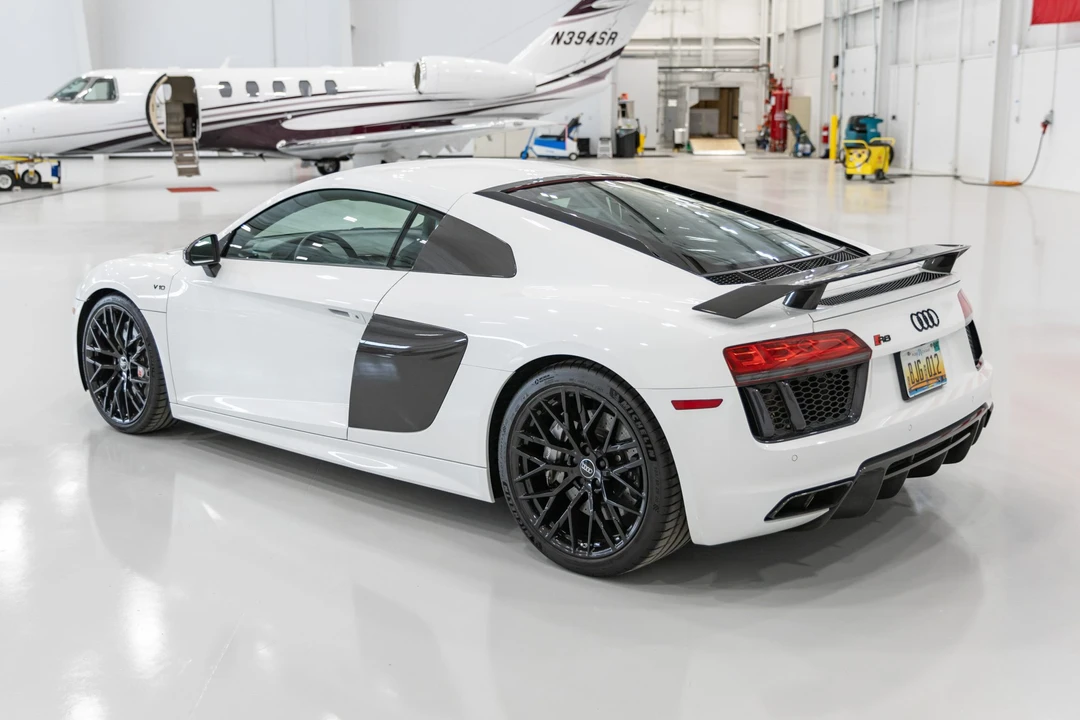 2017 Audi 4S R8 - Image 9 of 31