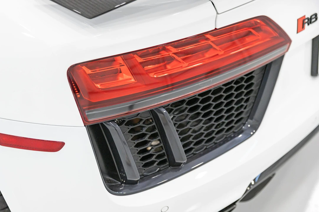 2017 Audi 4S R8 - Image 23 of 31