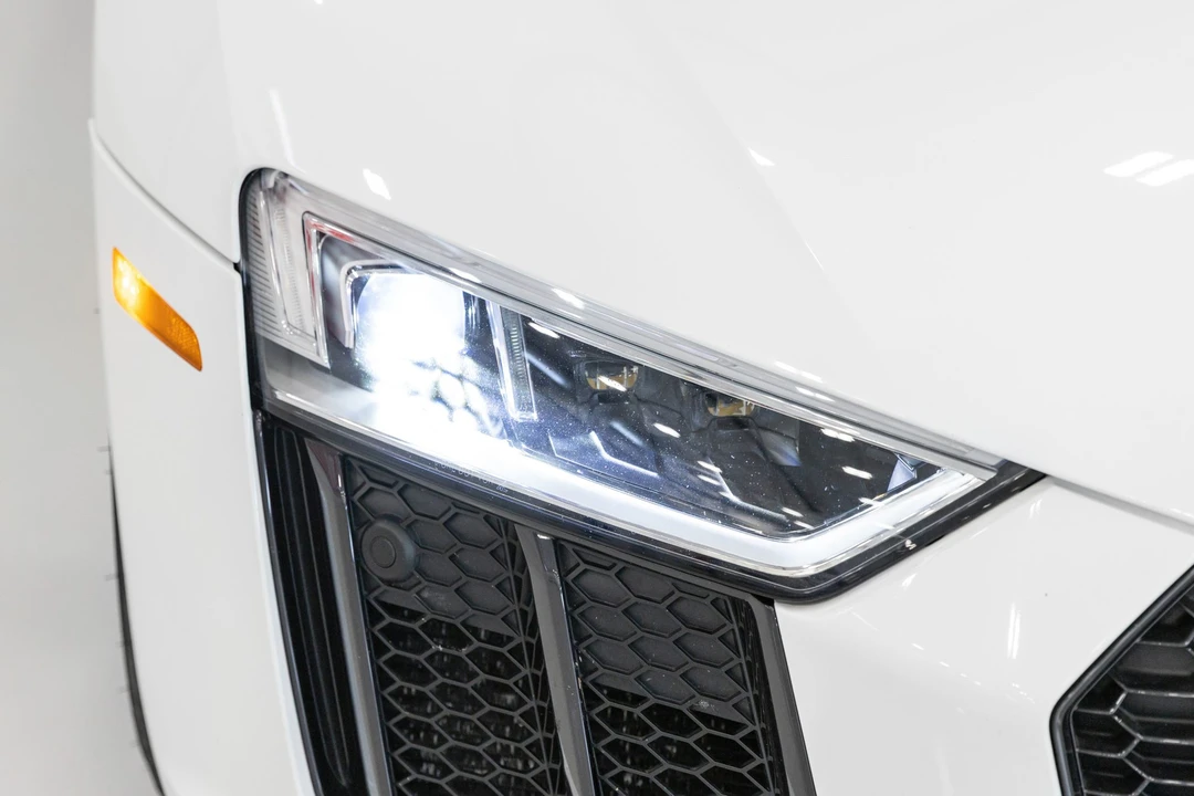 2017 Audi 4S R8 - Image 12 of 31
