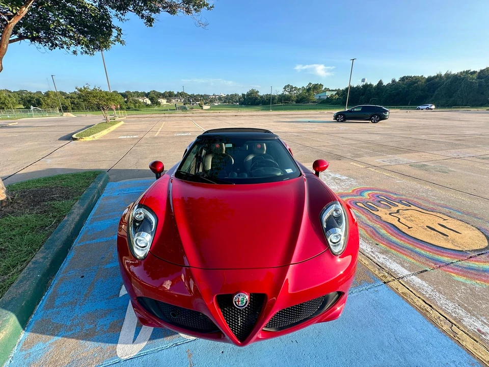2018 Alfa Romeo 4C Spider - Image 5 of 31