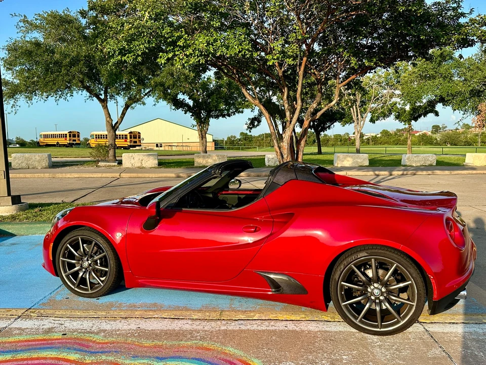 2018 Alfa Romeo 4C Spider - Image 18 of 31