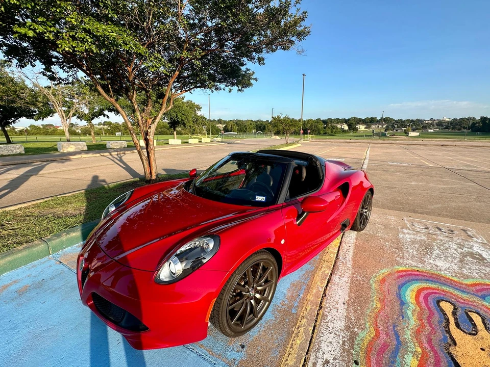 2018 Alfa Romeo 4C Spider - Image 3 of 31