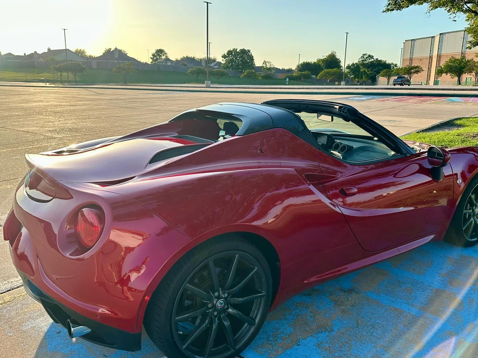 2018 Alfa Romeo 4C Spider - Image 21 of 31