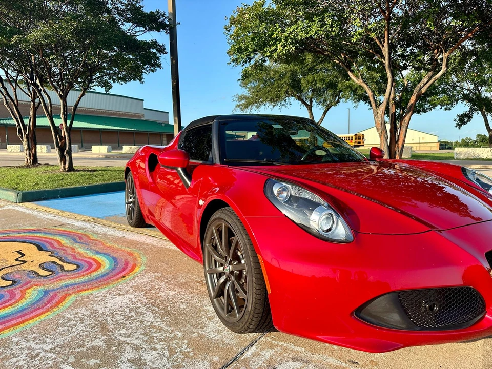2018 Alfa Romeo 4C Spider - Image 25 of 31