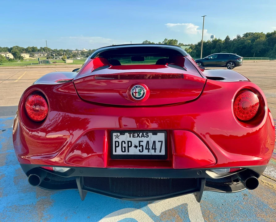 2018 Alfa Romeo 4C Spider - Image 14 of 31