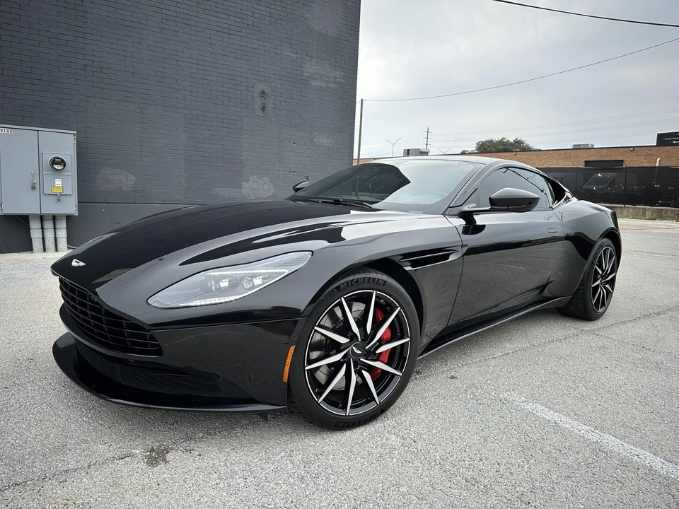 2018 Aston Martin DB11 - Image 29 of 31